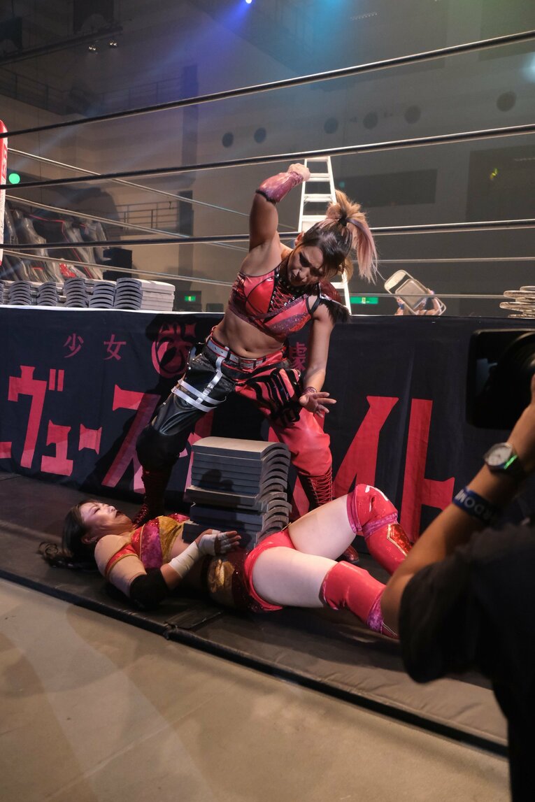 殴り続けた鈴季すず、抱きしめたジュリア…スターダムリーグ戦“最大のカード”は何を残したか？「本当の姉妹」「憎しみは晴れた」(73)