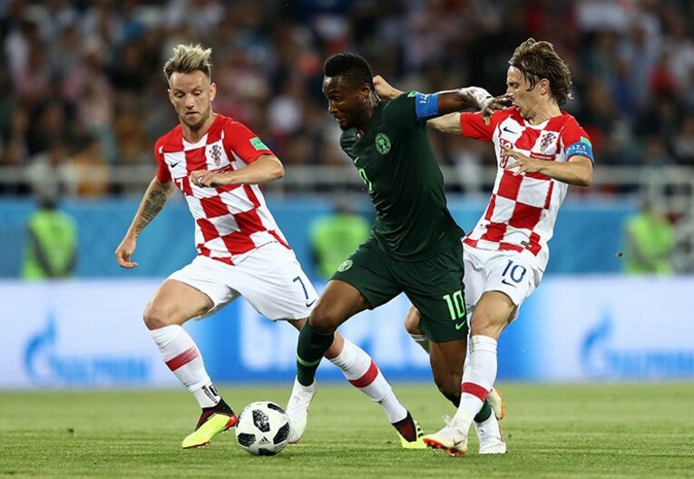 オシムが予見、W杯後の日本と世界。「あなた方には大きな可能性が」(2)