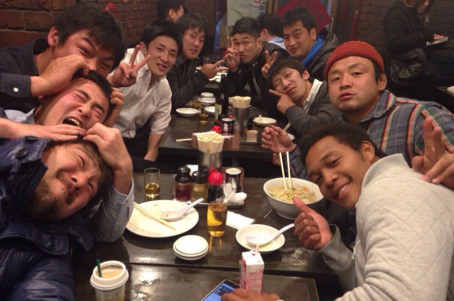 畠山健介が会社員からプロになるまで。営業マン時代は「人見知りだった」!?<Number Web> photograph by Kensuke Hatakeyama