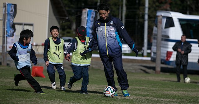 「支援はブームじゃない」小林悠が語るフロンターレと陸前高田、サッカー教室だけではない10年間