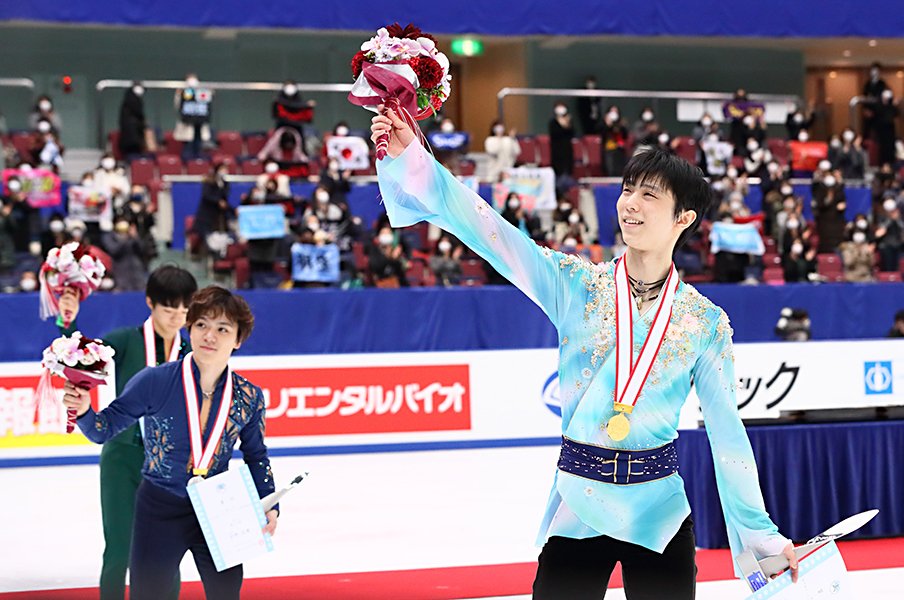 羽生結弦のコメント、抑制の効いた観客…「大会を成功させたい」という思いにあふれた2020年フィギュア界<Number Web> photograph by Naoki Nishimura/AFLO
