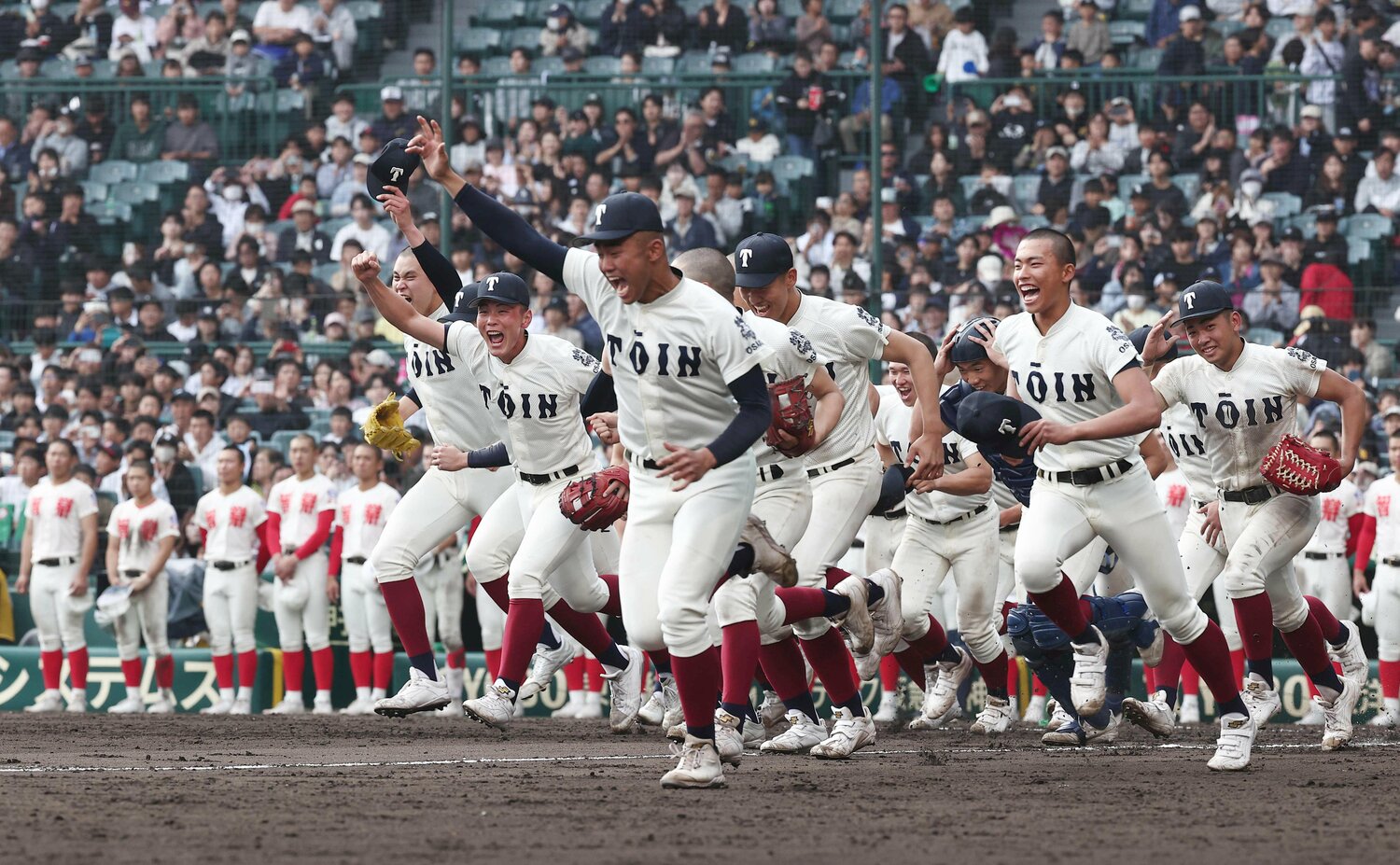 センバツで全国制覇を果たした大阪桐蔭だが、夏は甲子園の舞台に立てず　©︎JIJI PRESS