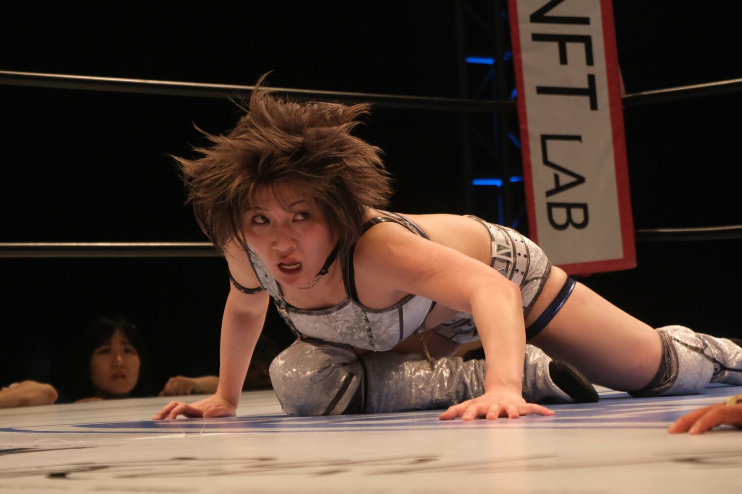 ベルトを失った安納は、ここから“絶対不屈彼女”の本領が試される