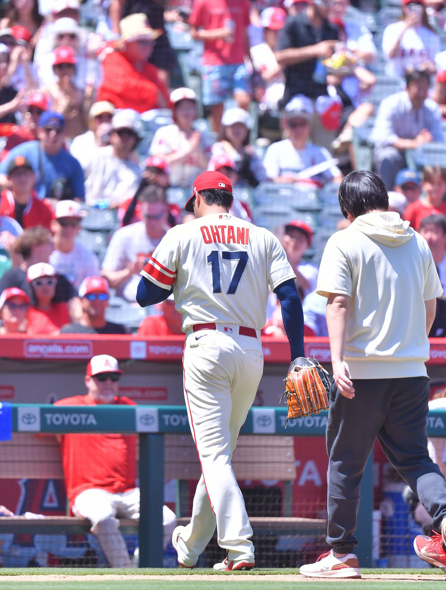 23日のレッズ戦で降板となった大谷。その後、右肘靭帯損傷が発覚した　©JIJI PRESS