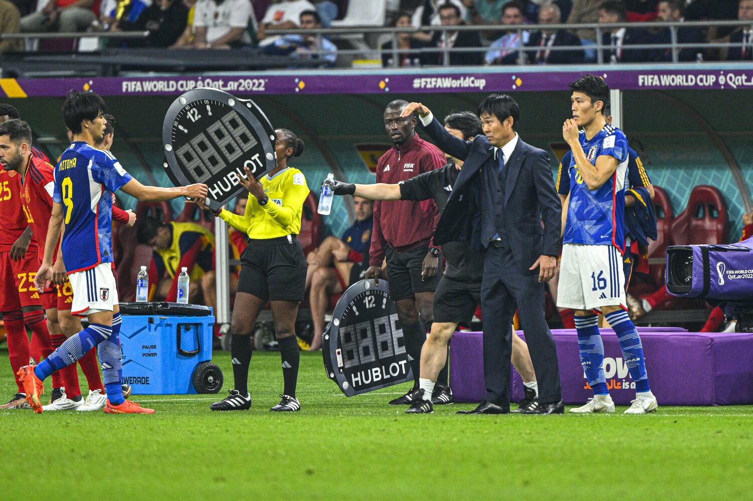 トルシエに「呪術」と言わせるほど、采配が的中した格好の森保監督　©Takuya Sugiyama/JMPA