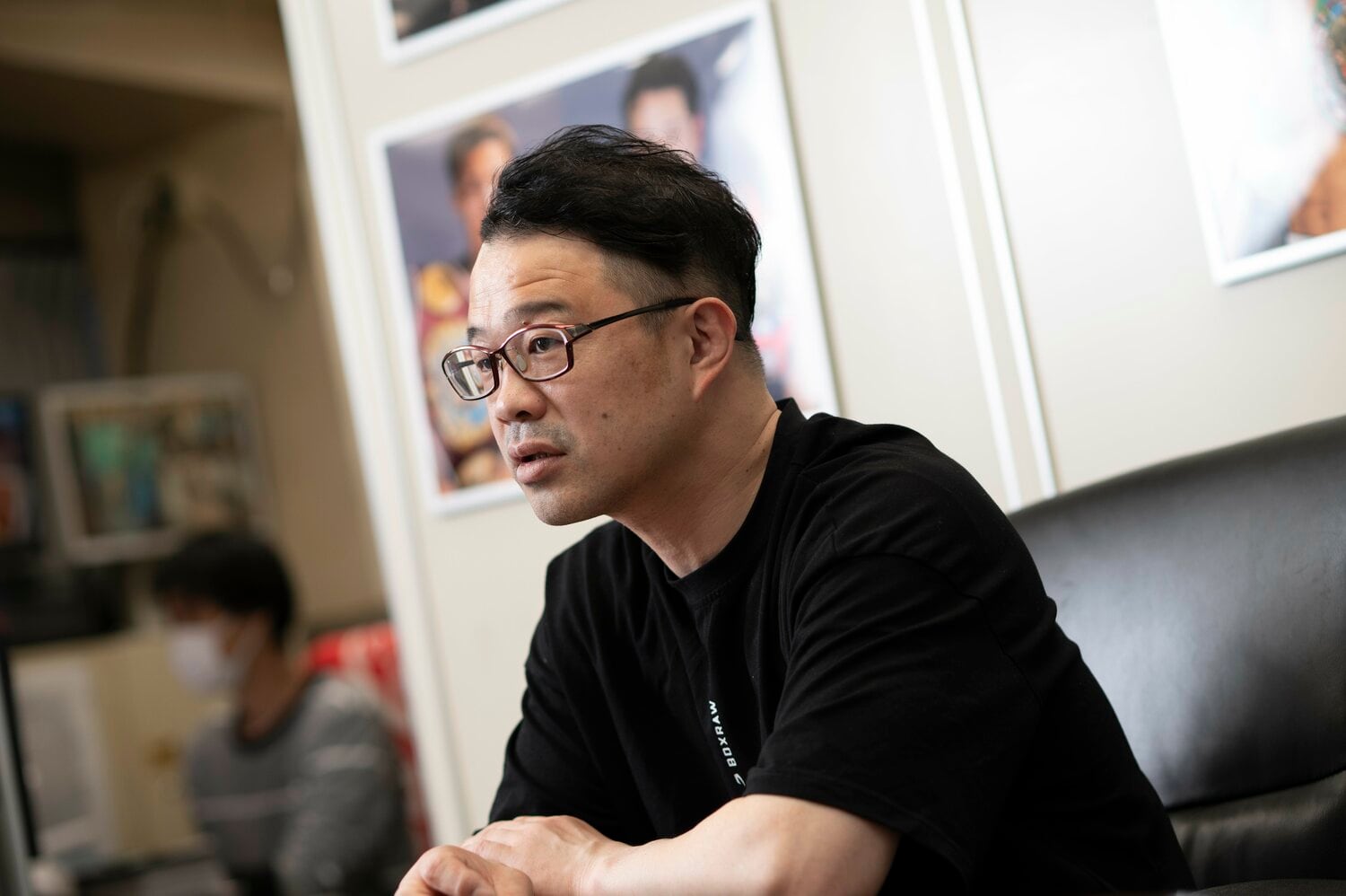 「その日暮らし」だった10代の日々を振り返る小堀佑介　©Tadashi Hosoda