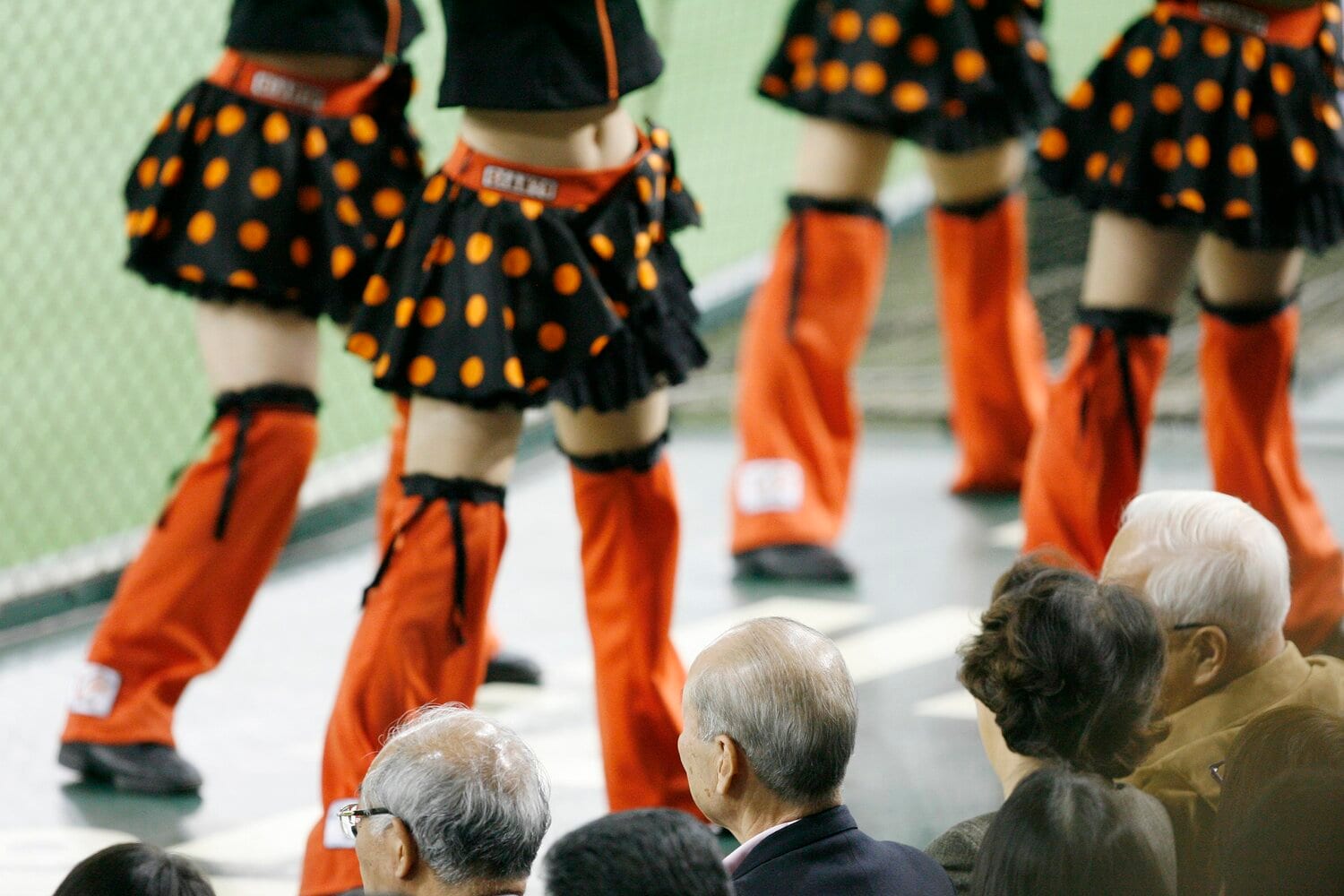 パフォーマンスをするステージの間近に観客がいることも（画像はイメージです）　©Tamon Matsuzono