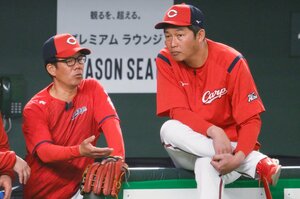 【影の功労者】《黒縁メガネの仕事人》1ゲーム差2位で前半戦ターンのカープを支える、藤井彰人ヘッドコーチの貢献と成果