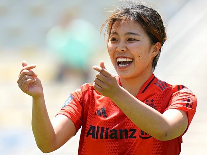 「モモコは世界一になる」“天才的ゴール連発”なでしこ20歳MFの本音は「まだまだです」「きょうだいゲンカ、恋しいですよ」谷川萌々子に直撃＜Number Web＞ photograph by Gualter Fatia/Getty Images