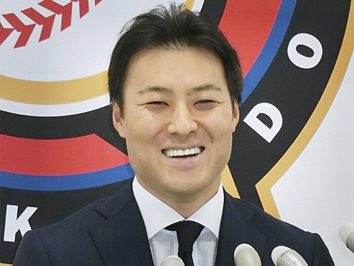 田中賢介、シーズン前に引退表明。功労者の花道は日本ハムの活力に。＜Number Web＞ photograph by Kyodo News