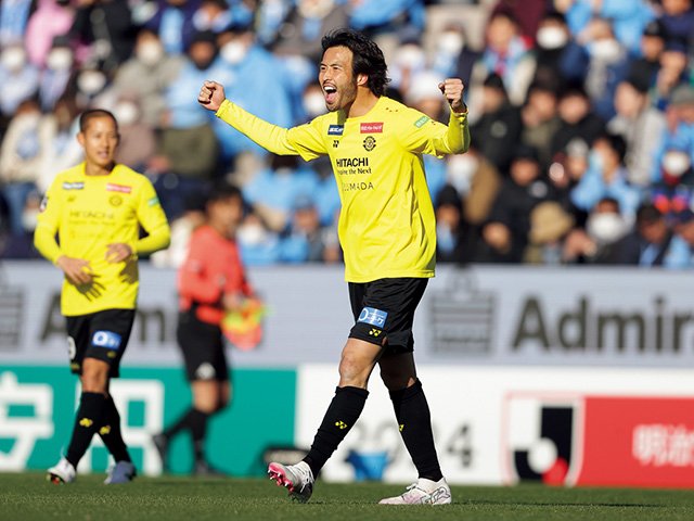 犬飼智也選手　試合実着用スパイク　浦和レッズ　柏レイソル　鹿島アントラーズ 犬飼智也選手 試合実着用スパイク 浦和レッズ 柏レイソル 鹿島アントラーズ