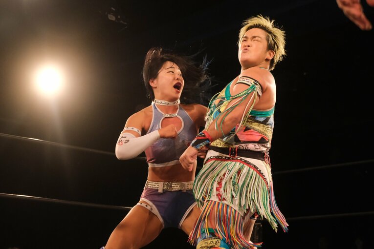 「リングに上がるな」と言われたプロレスデビューから3年…セクシー女優を引退、ちゃんよたがボディコンテストで見せた筋肉美「凄く幸せ者です」(32)