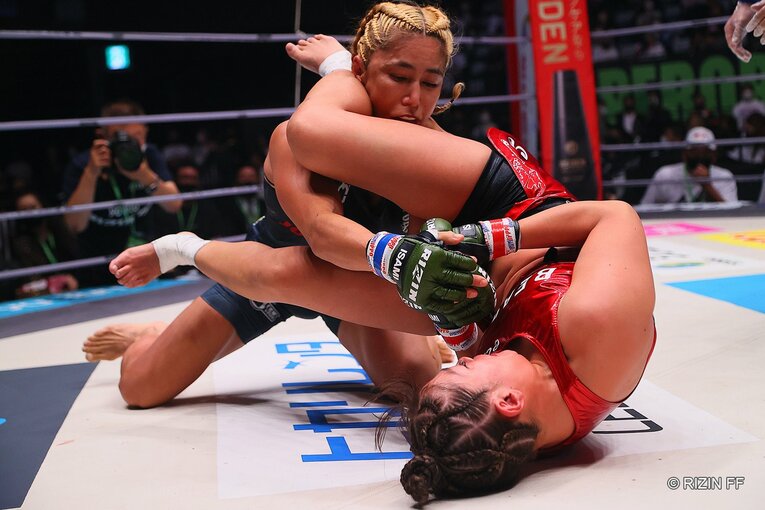 RENAvs山本美憂　©RIZIN FF