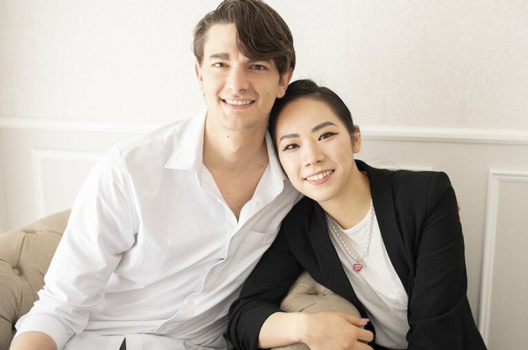 北京五輪フィギュアスケート・アイスダンス日本代表の小松原美里、小松原尊（ティム・コレト）は、氷上のカップルであるとともに、国際結婚6年目のアスリート夫婦でもある ／ photograph by Asami Enomoto