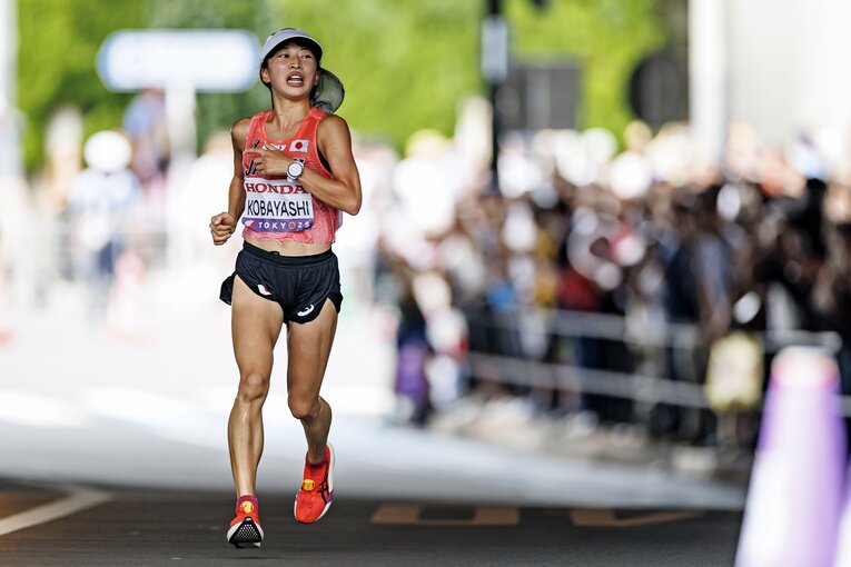 最終盤で「苦手意識があった」という上り坂を走る小林　©︎Kiichi Matsumoto