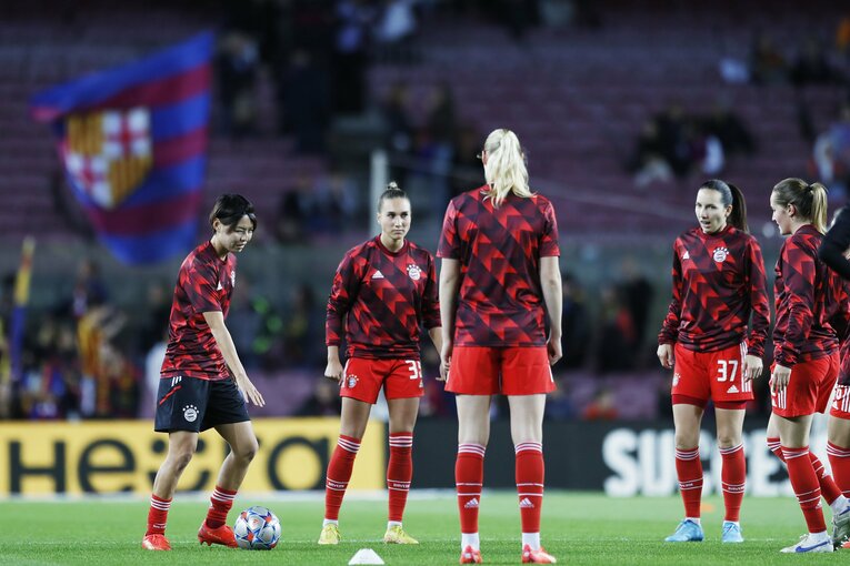 W杯ブラジル戦のウラで「バルサ女子がカンプノウで4万6967人」盛況なワケ… メッシ後に君臨する“女王”、熊谷紗希が見せた悔しさ(51)