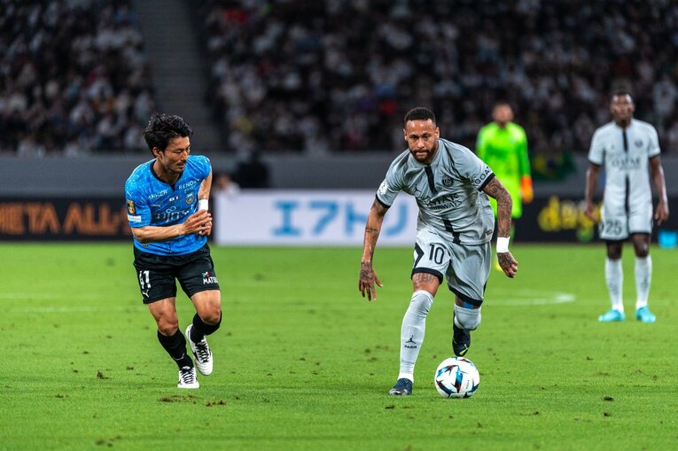 日本ツアーでのネイマール　©Sports Graphic Number