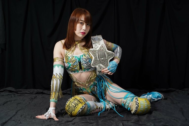 「もうプロレスを続ける資格が…」スターダム・上谷沙弥が苦悩の先に見つけた“答え”「飛べる今のうちに飛びたいんです」《特別グラビア》(10)