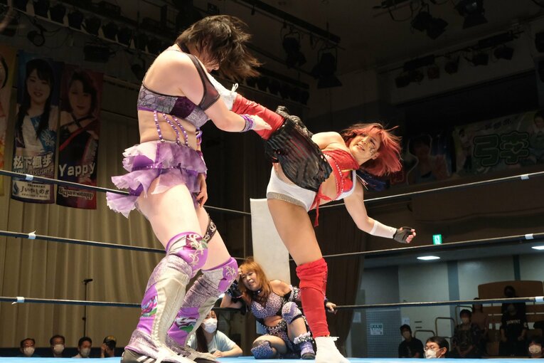 「燃え尽きるさまを見てほしい」米AEWで活躍、日本でも2冠の志田光が「日本の女子プロレスが世界最高」と語る理由(37)