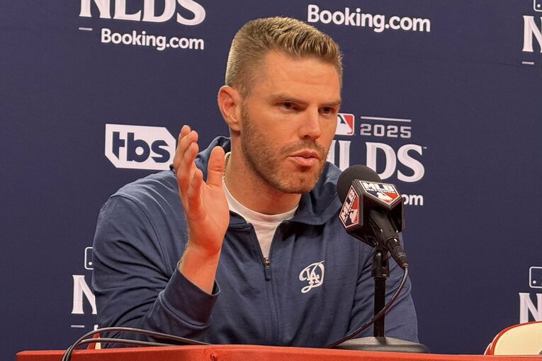 【“テレビに映らない”大谷取材写真】会見でのフリーマン…写真はまだまだ続きます　©Naoyuki Yanagihara