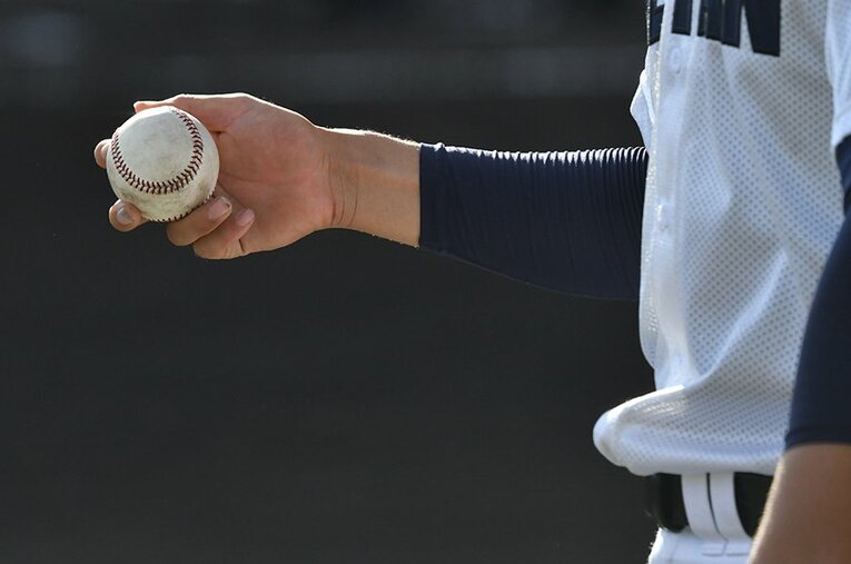 数多くのプロ野球選手が受けてきた靭帯再建術のトミー・ジョン手術。近年、中高生がこの手術を希望する事例が増えているという（写真はイメージです。本文とは関係ありません） ／ photograph by Hideki Sugiyama