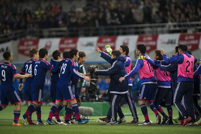 2015年ウズベキスタン戦で決めた美しいミドルシュート（7/7枚）©︎Takuya Sugiyama