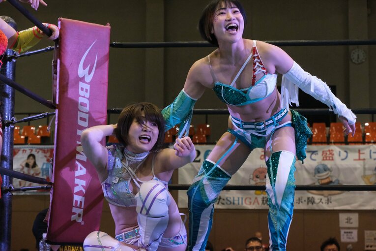 「可憐ですねぇ」人気女子レスラー・安納サオリに観客もウットリ…初の凱旋大会に滋賀が沸いた日「“絶対不屈彼女”は泣かないんです」(82)