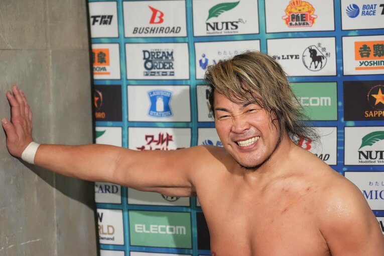 やっと決まったという表情の棚橋弘至　©Essei Hara