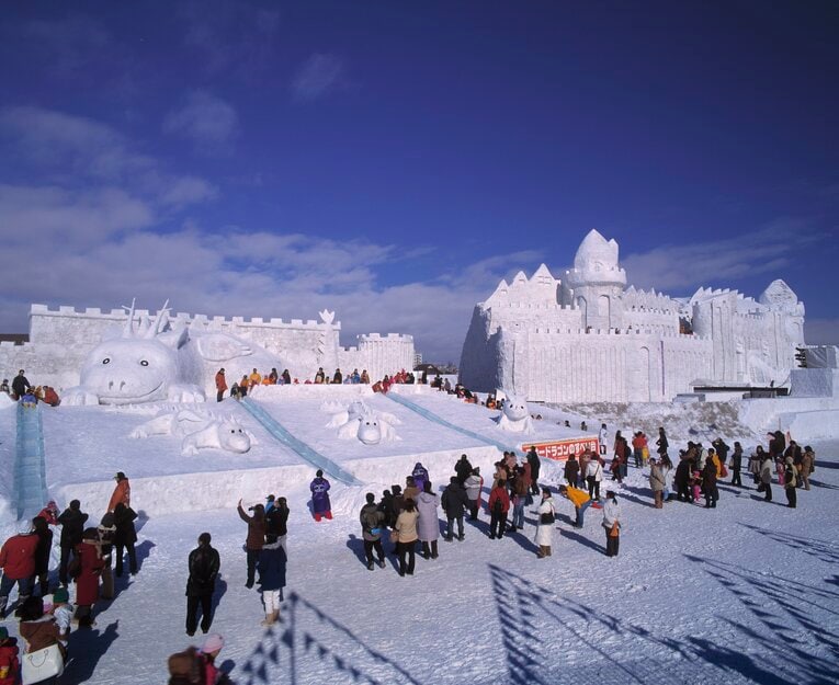 冬場は雪に覆われる旭川市。写真は2004年の旭川冬まつり　©JIJI PRESS