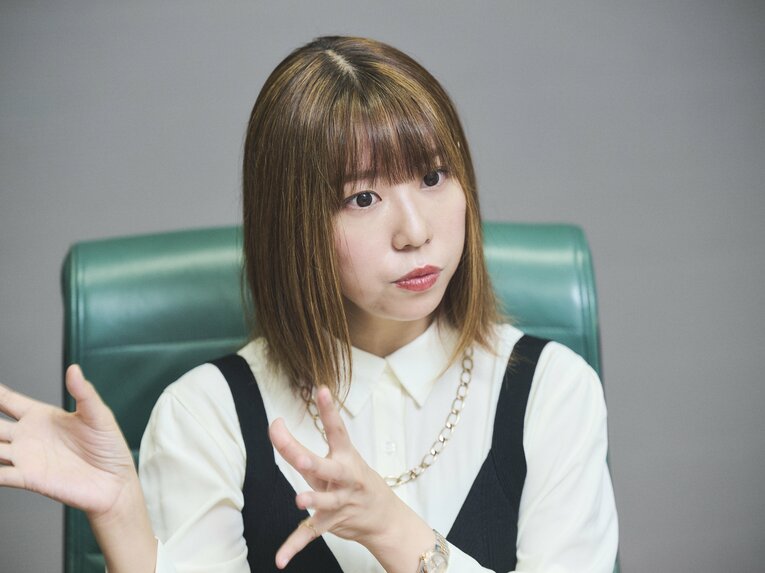 “弁護士志望の京大生”はなぜプロ雀士に？ Mリーグ実況者・松嶋桃が語る“異色の経歴”「入学したら『麻雀』というワードが飛び交っていて…」(11)