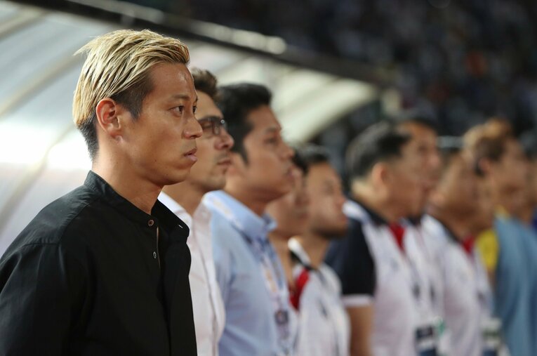 カンボジア代表のGMとしてカタールW杯アジア2次予選に臨んだ本田。結果は0勝1分7敗だった　©AFLO