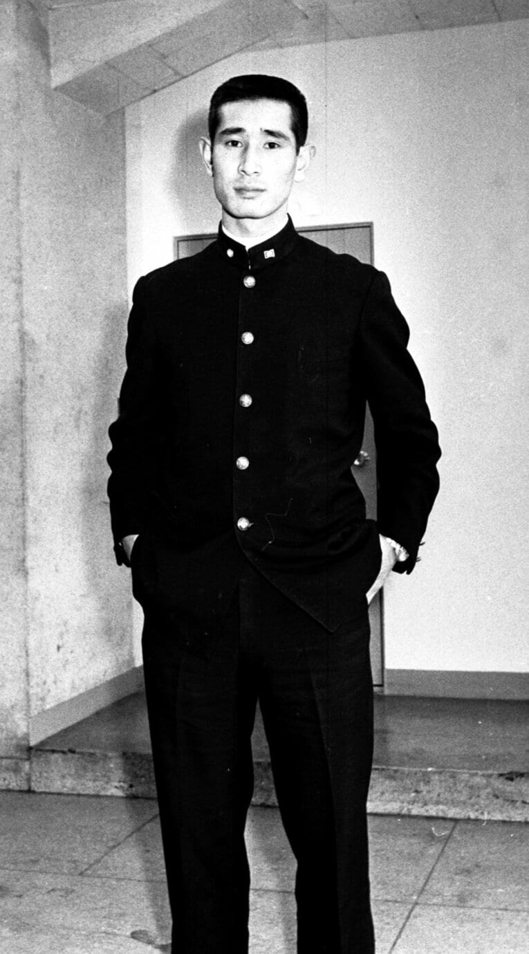 1968年11月12日、ドラフト会議当日。学ラン姿の明治大・星野仙一（当時21歳）　©Sankei Shimbun