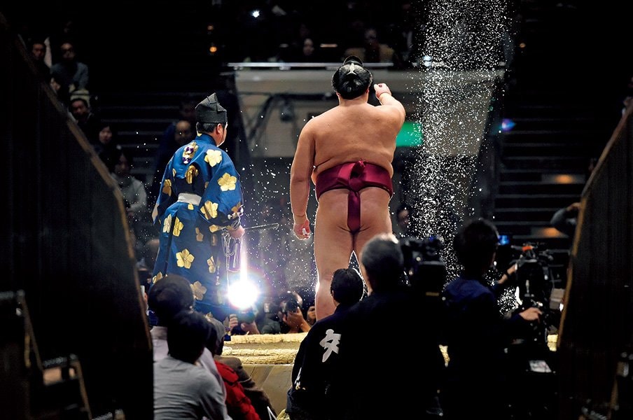 <引退ドキュメント>稀勢の里「最後の三日間」<Number Web> photograph by Takashi Shimizu/JMPA