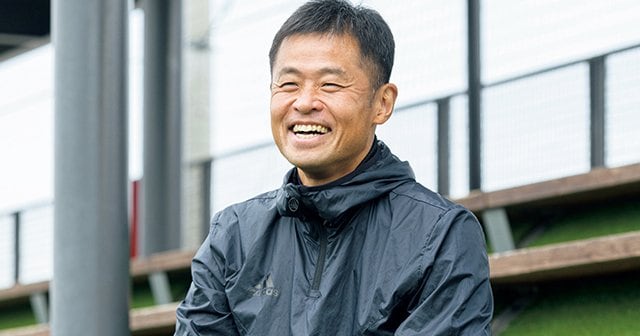 天才が語る過去と未来 四日市中央工 小倉隆史 28年目のレフティ モンスター 高校サッカー Number Web ナンバー