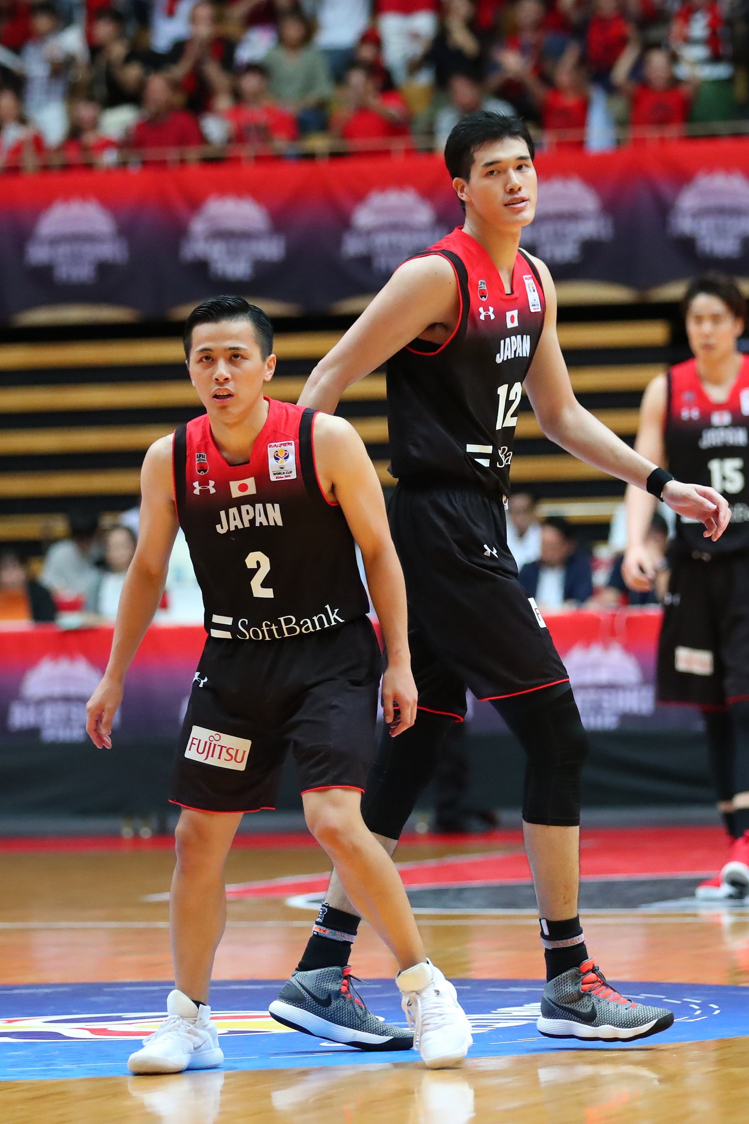 身長差は39cm。しかし絆で結ばれている（2019）©AFLO