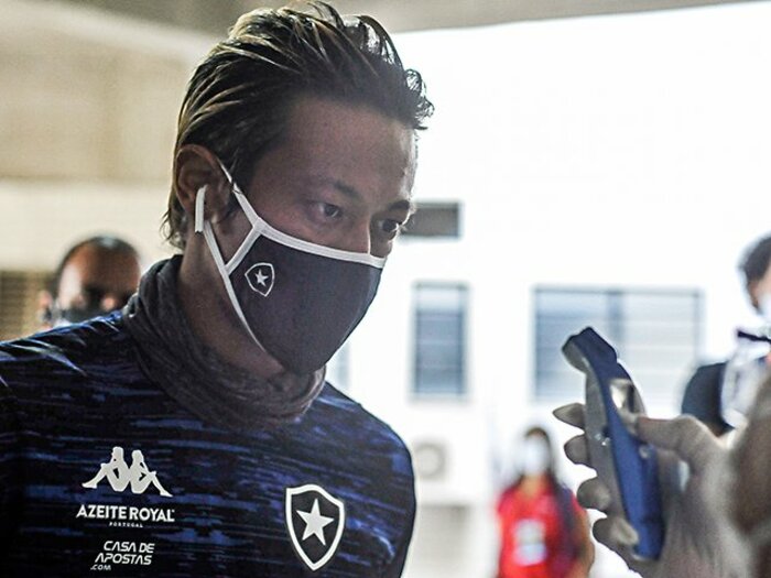 ブラジル流“辛口”は期待の裏返し。本田圭佑が特長を発揮するための策。＜Number Web＞ photograph by ZUMA Press/AFLO