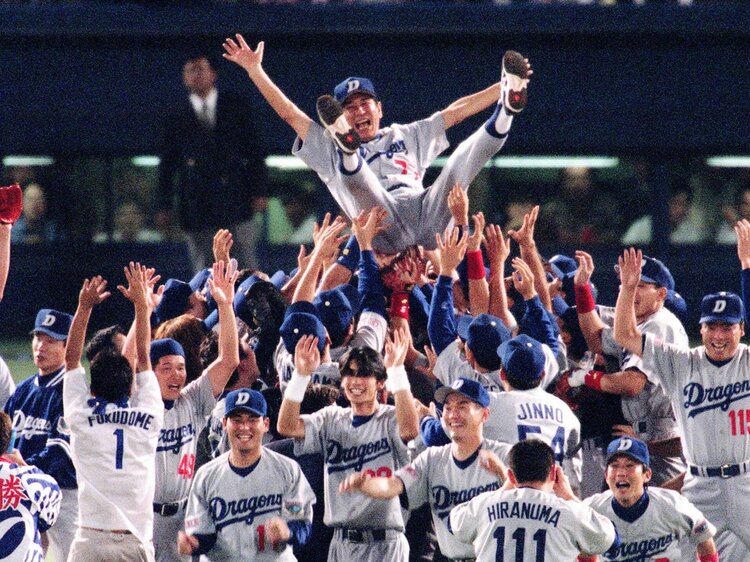 中日ドラゴンズ1999年優勝記念ワイン 中日ドラゴンズ 1999年優勝記念 ワイン 記念品 ドアラ - メルカリ