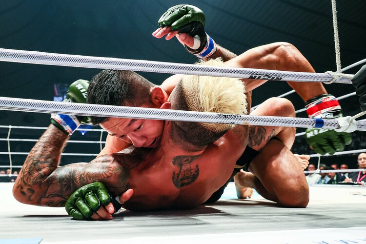 非売品〉UFC186 堀口恭司 実使用バンテージ & 試合用ファイトパンツ