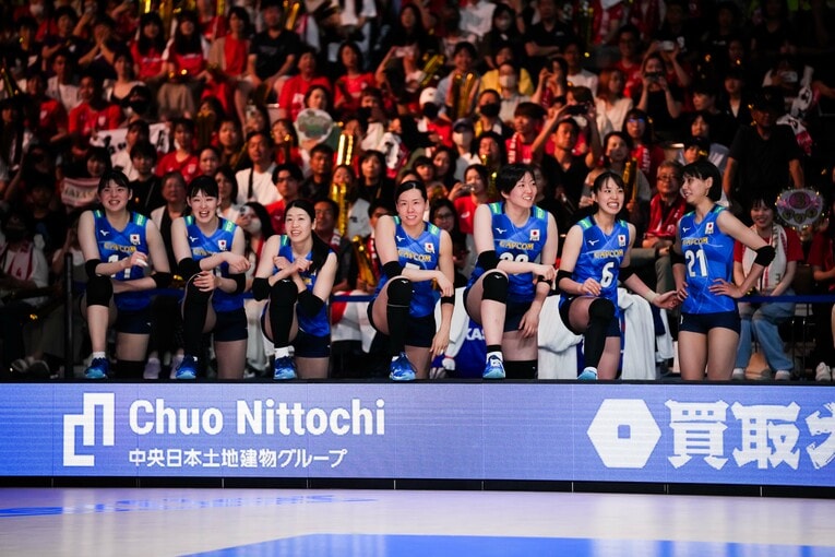 VNLセルビア戦　©︎Volleyball World