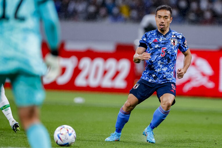 右サイドバックで起用され、ヴィニシウスと対峙した長友佑都　©Kiichi Matsumoto/JMPA