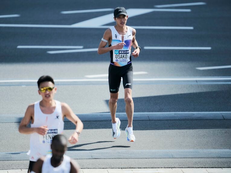 東京マラソンをゴールする大迫　©Yuki Suenaga