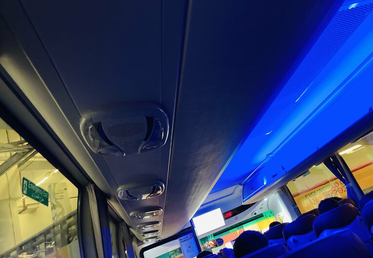 バスのクーラー　©Yoshiaki Matsumoto