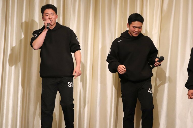 中央学院高野球部の「部内部活」の様子。楽しげな様子が伝わる　©︎Yu Takagi