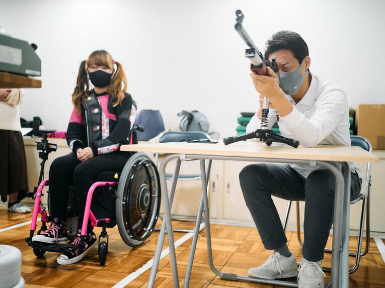 わずか3年で東京パラリンピック代表！ パラ射撃界のニューヒロイン・水田光夏に松岡修造がほめられる(12)
