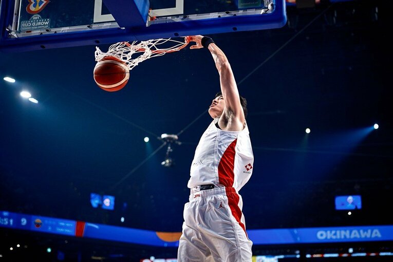 攻守に活躍を見せチーム2番目の21得点を挙げた渡邊雄太　©︎FIBA