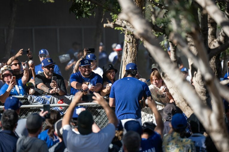 【Number現地撮影：大谷翔平の愛される日々】ドジャース再合流後の試合での大谷（写真は右に続きます）　©Nanae Suzuki
