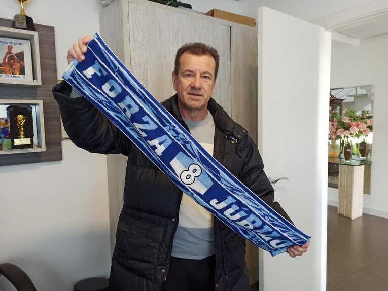 ジュビロ愛は今でも熱烈なようだ 　©Hiroaki Sawada