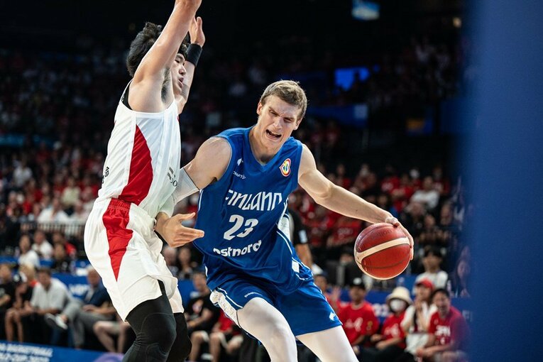 W杯フィンランド戦の渡邊雄太　©FIBA