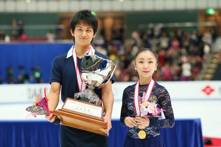 2014年12月、ソチ五輪後の全日本選手権で優勝した高橋成美と木原龍一　©︎Yohei Osada/AFLO SPORT
