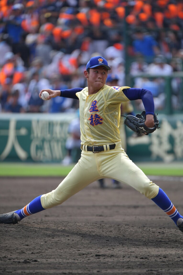 奥川恭伸の星稜時代。現在はヤクルトに所属 ©Hideki Sugiyama